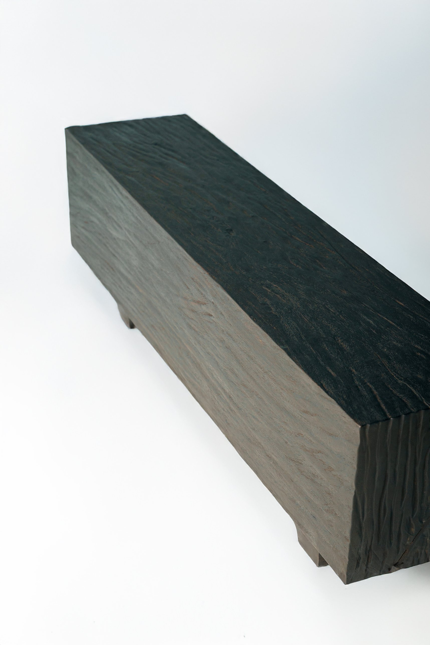Bench 01